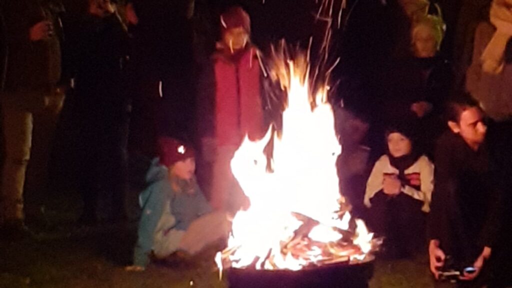 Foto gäste feuerstelle Foto gäste feuerstelle