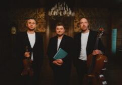 Anton Skakun, Yevgeny Sapozhnikov und Artem Kanke Anton Skakun, Yevgeny Sapozhnikov und Artem Kanke